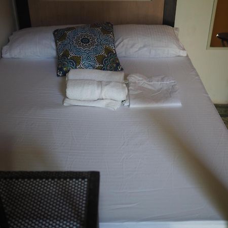Baboon Hostel Santa Marta  Buitenkant foto